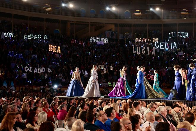 Una gala de Elección de la Bellea del Foc llena de música, emoción y nervios