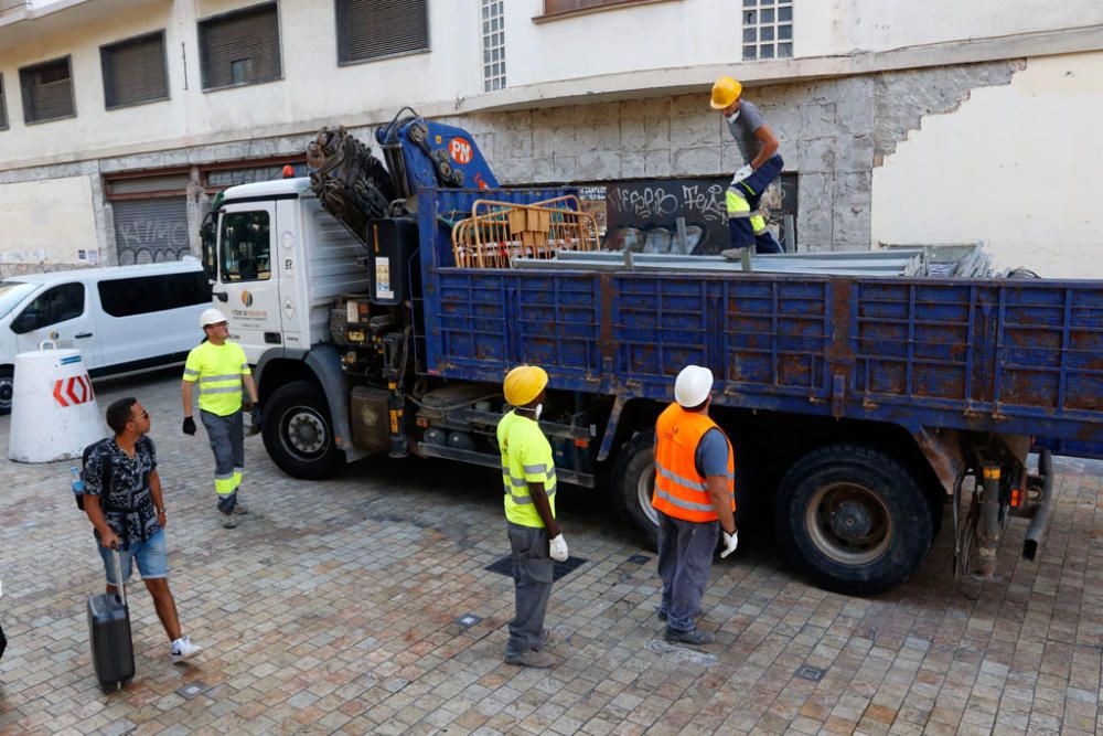 Tras la primera fase de de acondicionamiento del entorno para las obras y retirada del amianto del edificio que albergó los cines Astoria y Victoria, que durará tres semanas, llegará el derribo, tras el cual se iniciarán los trabajos arqueológicos, que durarán entre cuatro y seis meses