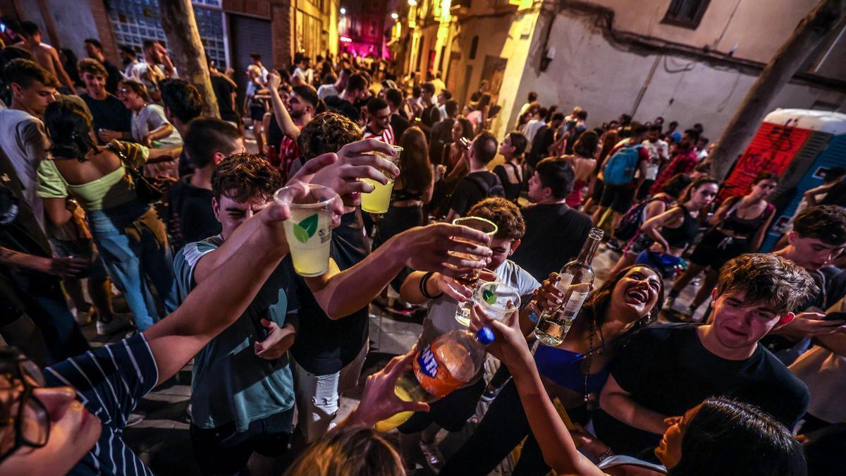 El ascenso del Aperol y la transformación de los hábitos de consumo alcohólico entre los jóvenes