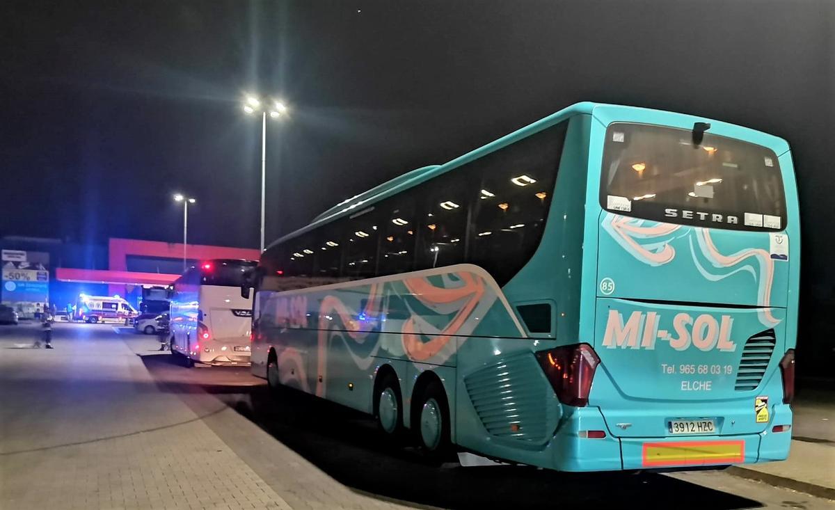 Un autobús fletado desde Elche destinado a ayudar a refugiados