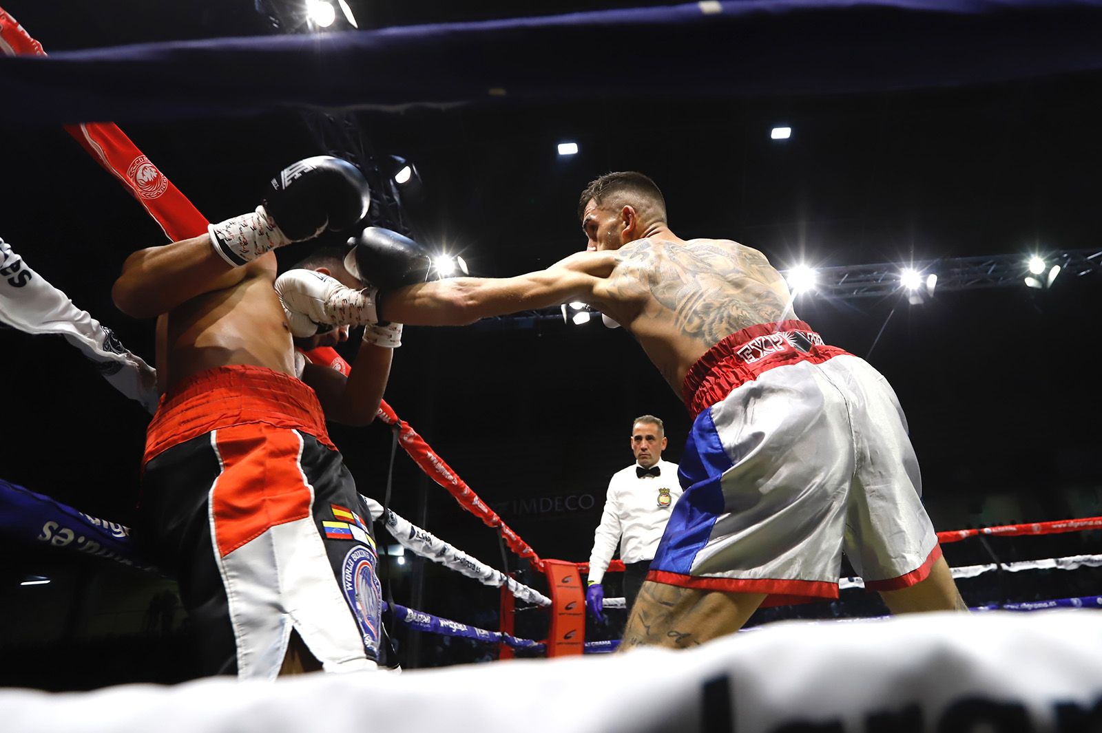 Las imágenes de la velada de boxeo en Vista Alegre