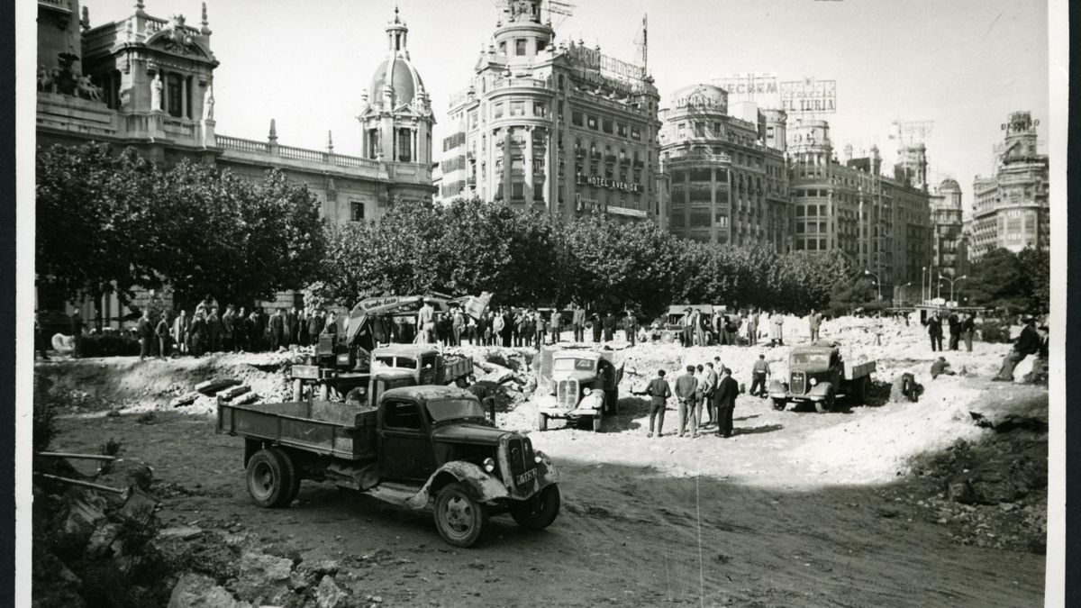 Demolició de la "Tortada" de Goerlich realizada en 1962.