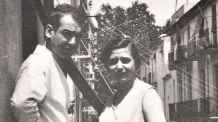 Pierre Gironell amb Camil·la Lloret, a Figueres, el 1931. | ARXIU FAMILIAR