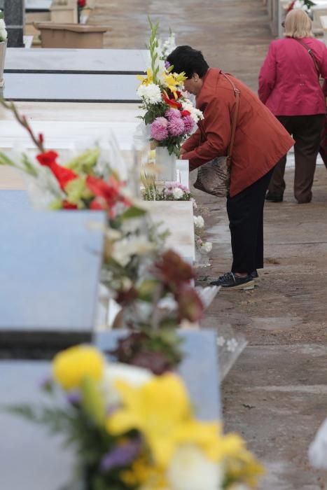 Los Remedios se llena de homenajes a los difuntos