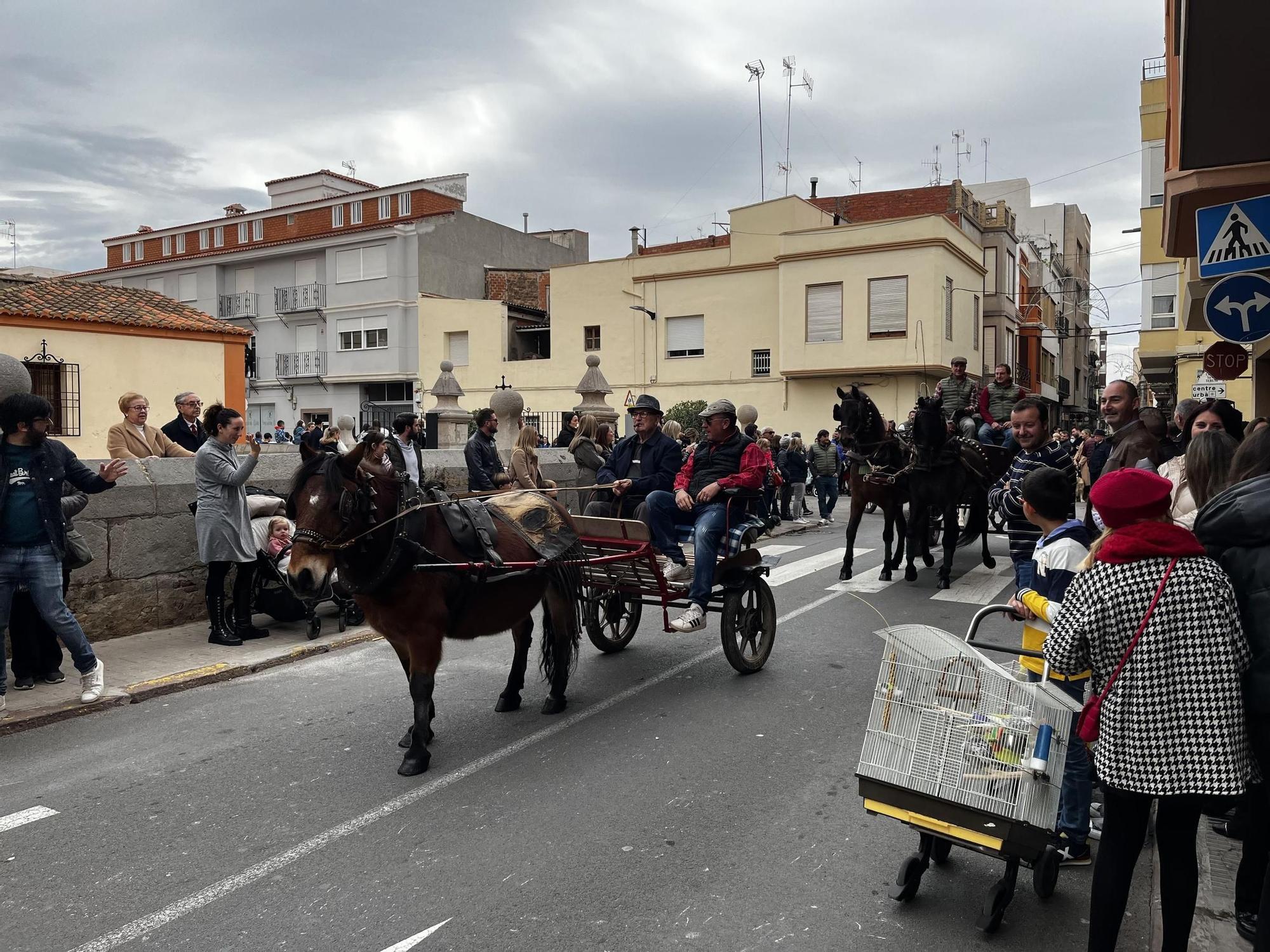 Imágenes del popular pasacalle de Sant Antoni de Nules