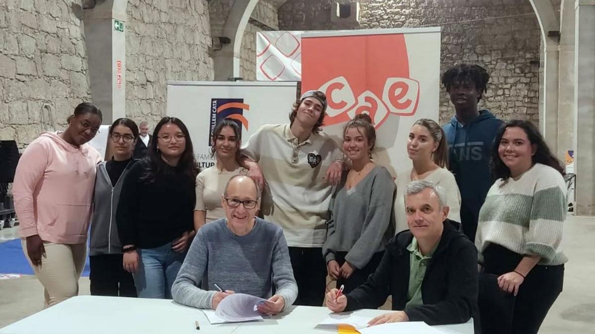 L’Institut Guillem Catà signa un conveni de col·laboració amb el CAE | ARXIU PARTICULAR