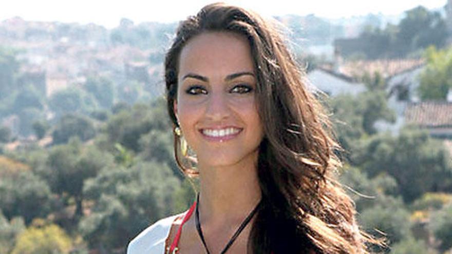 Verónica Hernández, Miss Baleares y nueva secretaria de Bauzá.