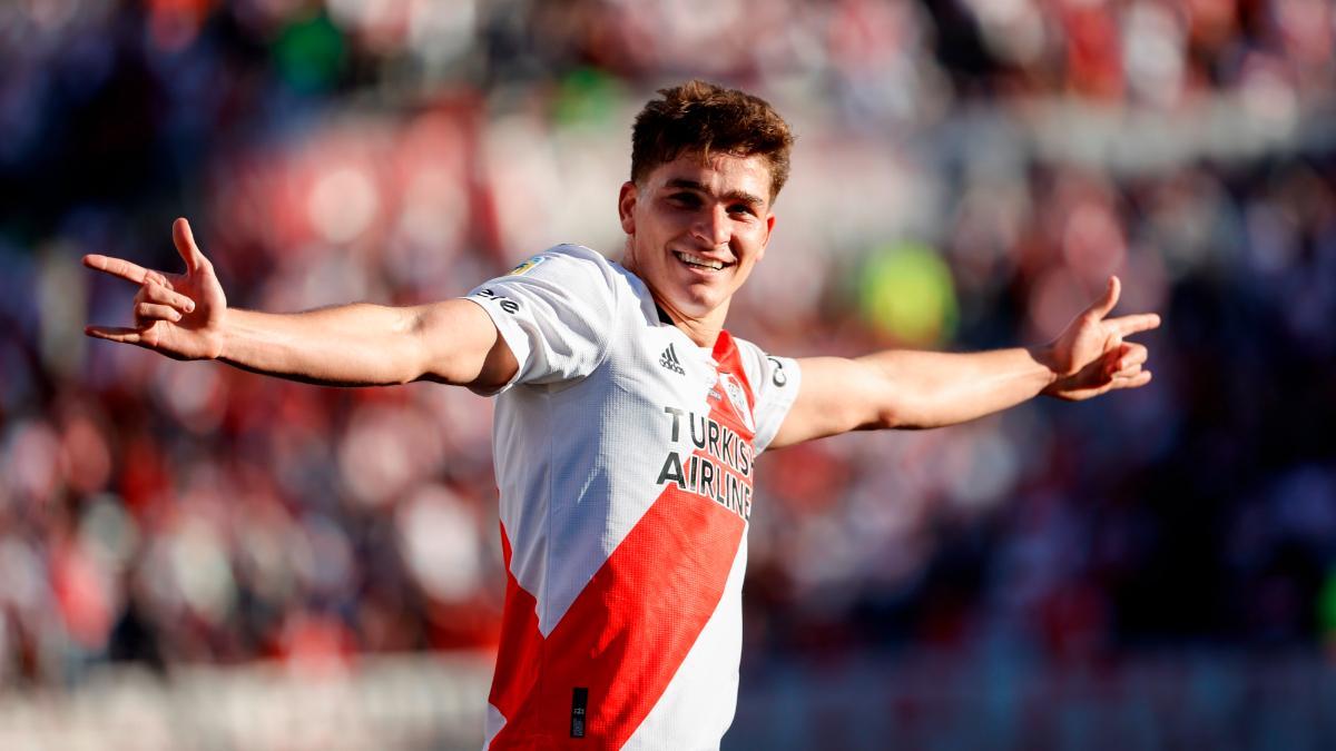 Julián Álvarez, celebrando un gol en su etapa en el River Plate