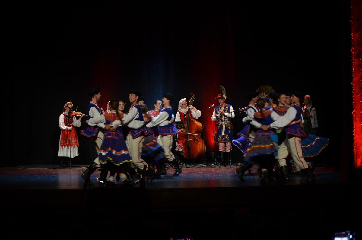 Festival Internacional de Folklore Polonia (10) Festival Internacional de Folklore Polonia (10)