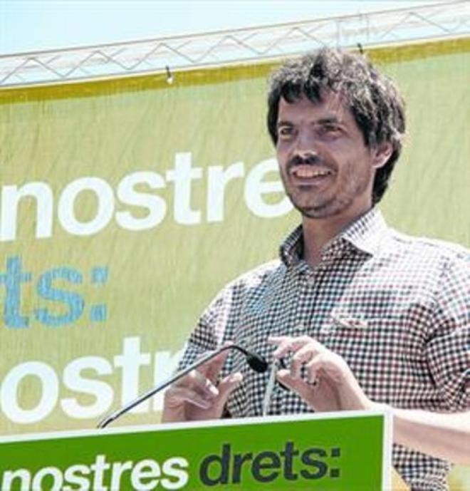 El portavoz de ICV, Ernest Urtasun, en un acto de la campaña de las europeas.