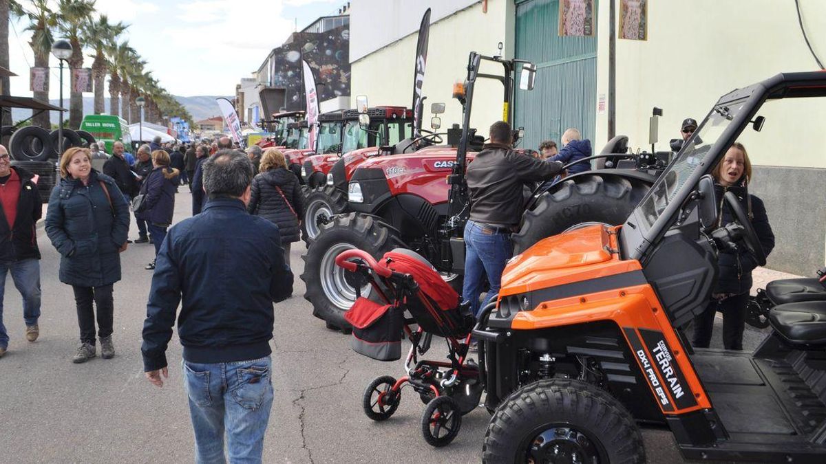 Imagen de maquinaria agrícola de la última edición de la Fira de Vall d'Alba.