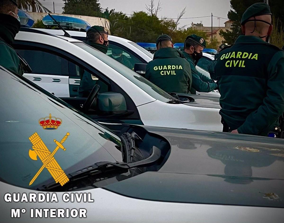 Varios agentes de la Guardia Civil.