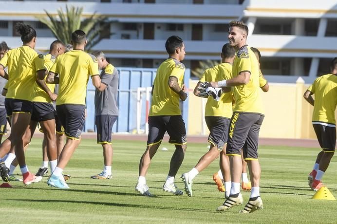 ENTRENAMIENTO UDLP MASPALOMAS