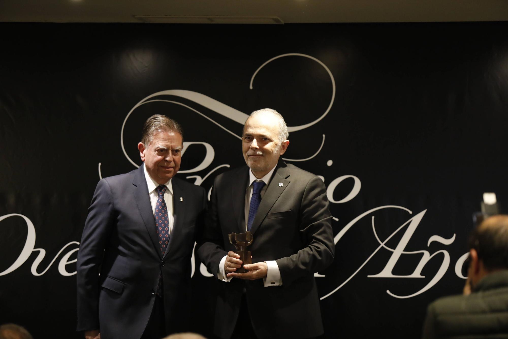 En imágenes | Entrega del Premio Ovetense del Año a José Manuel Ferreira