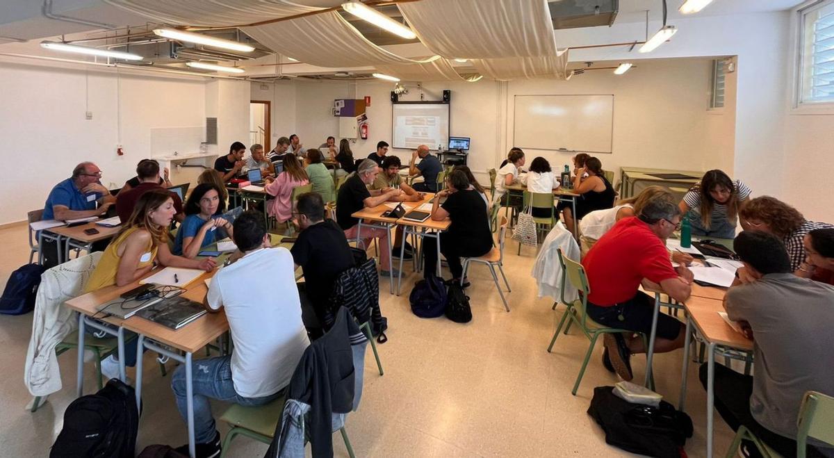 Formación sobre las situaciones de aprendizaje en el IES Son Ferrer. | CEP CALVIÀ