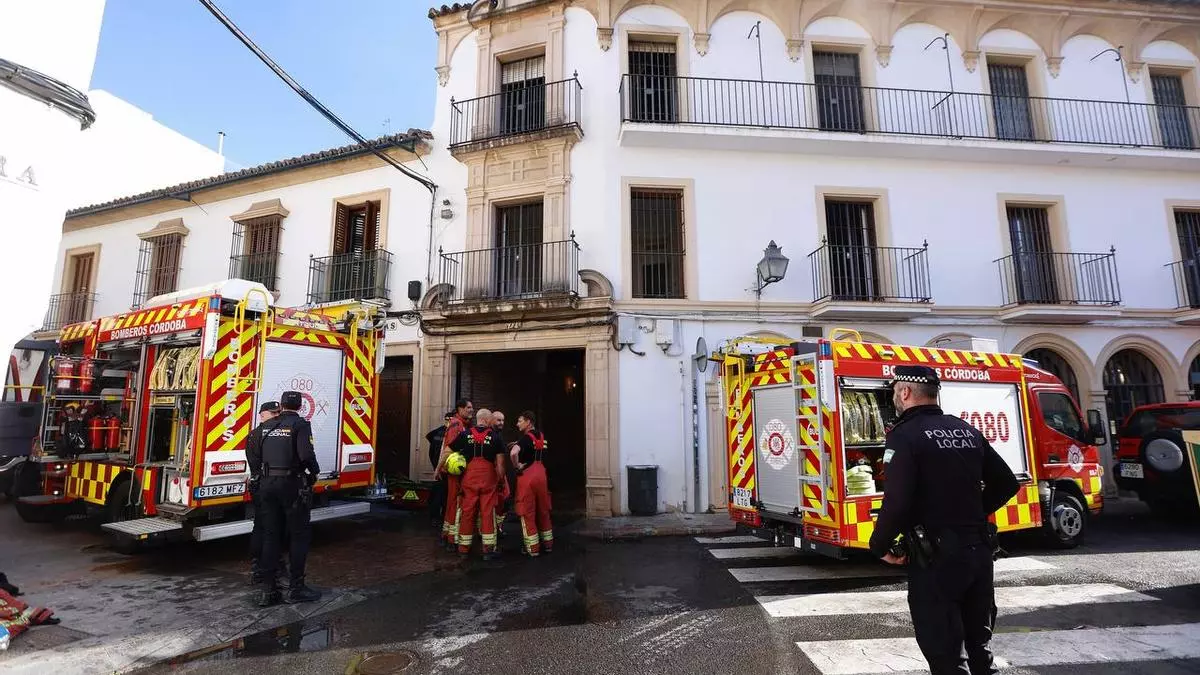 Una mujer de 87 años muere en el incendio de un piso en la calle Conde de Torres Cabrera