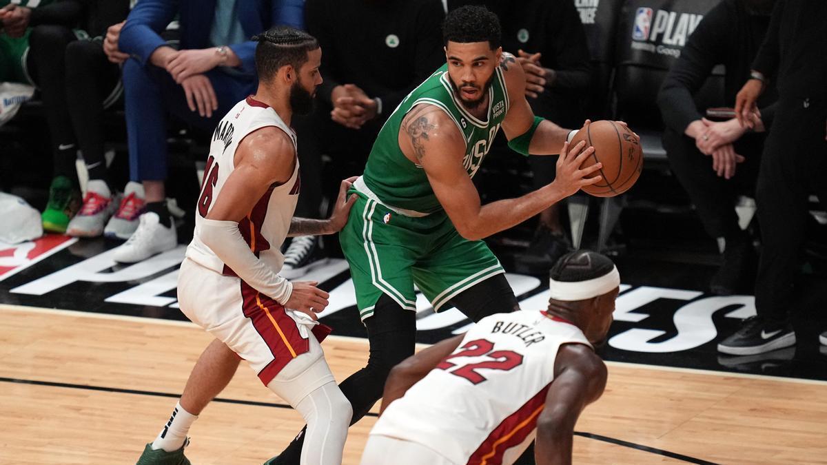 Imagen del encuentro entre Boston Celtics y Miami Heat.