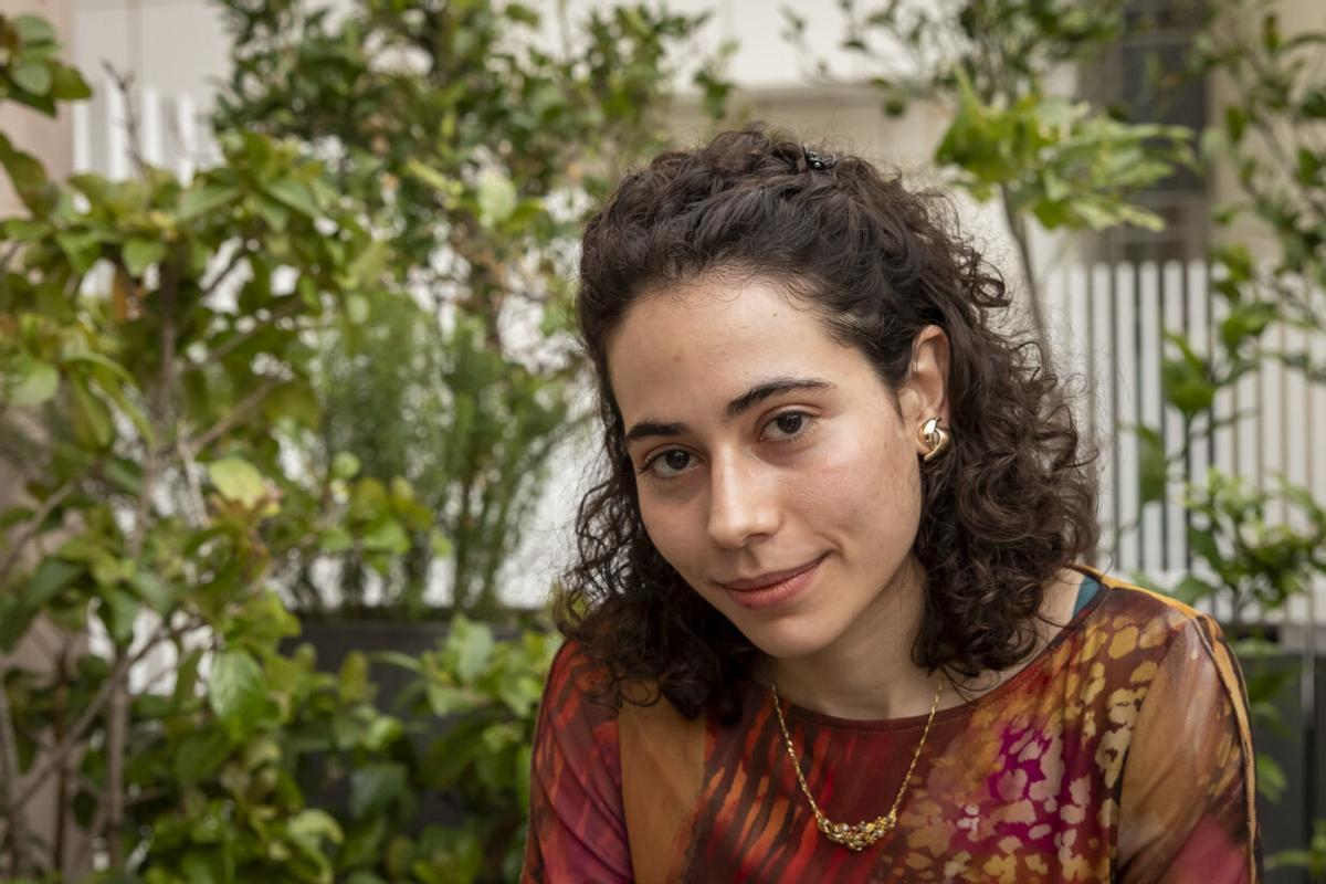 La escritora Etna Miró, autora de la novela 'Amèlia de les Camèlies'.