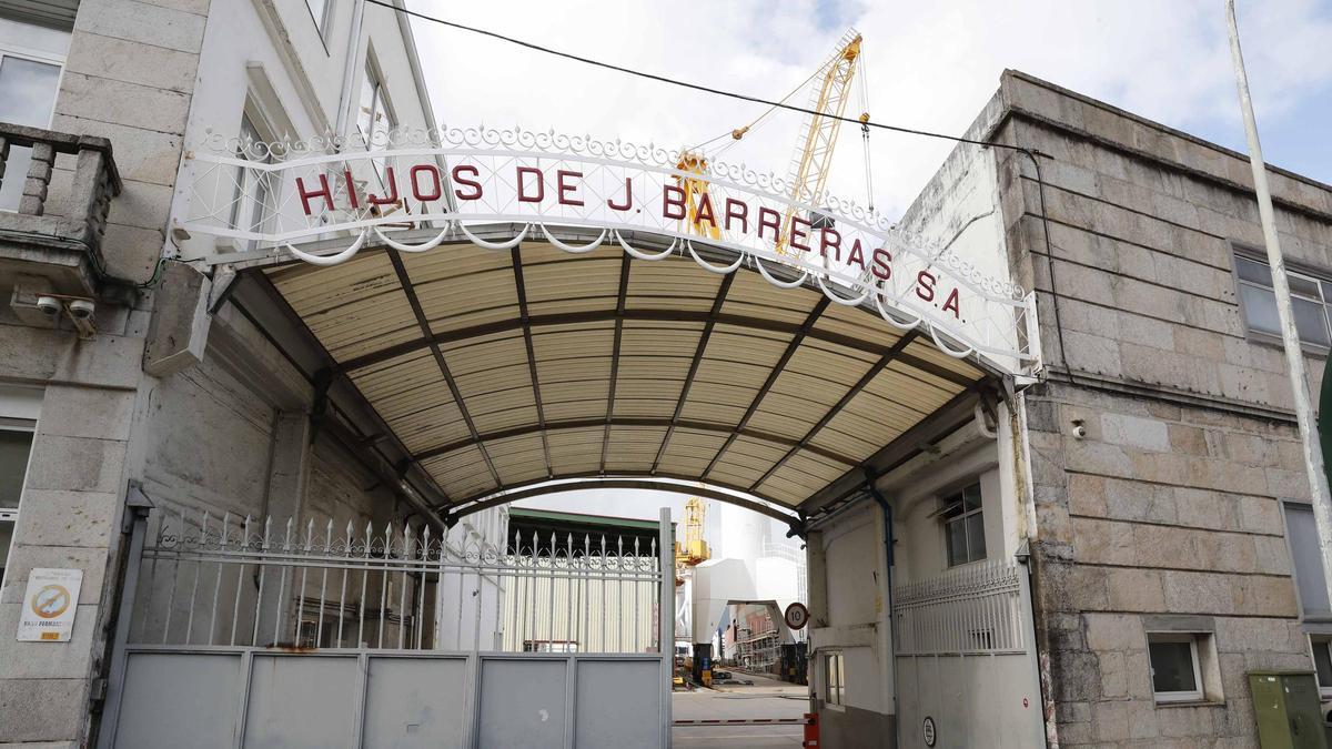 Acceso al astillero Barreras en Vigo.