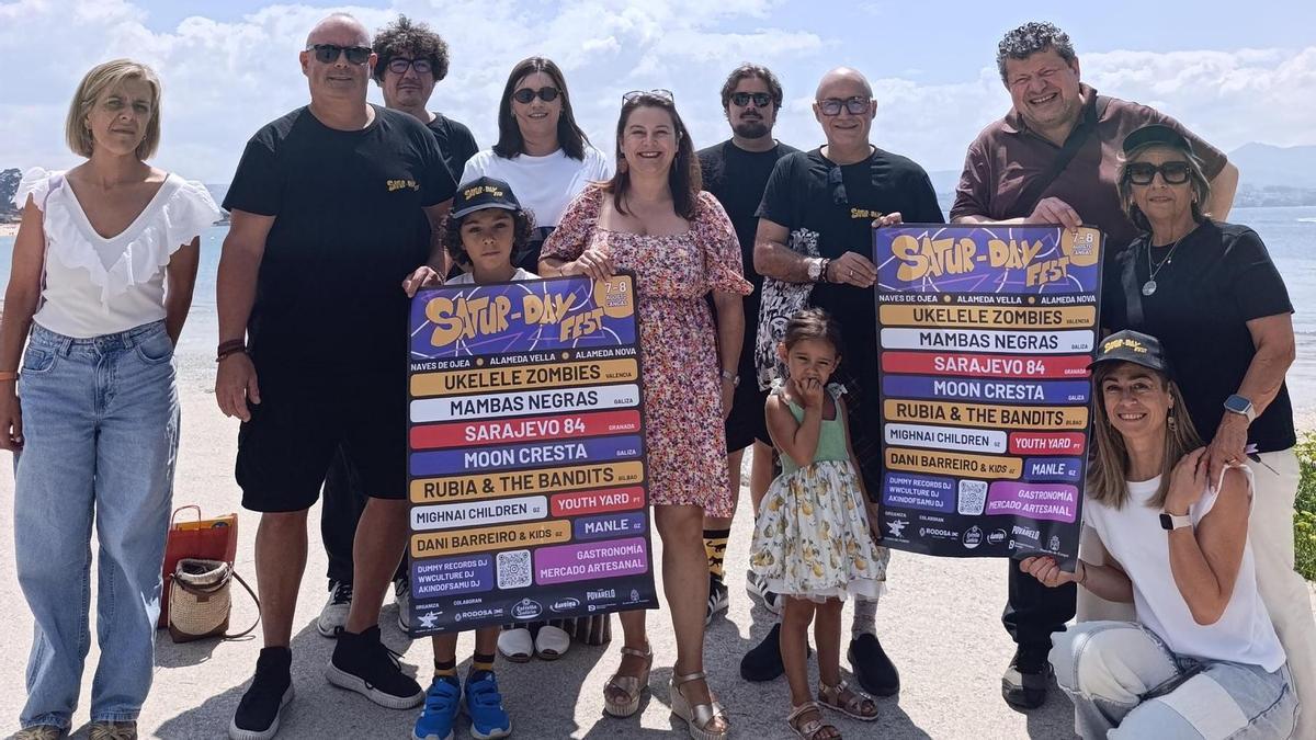 Representantes de la organización del festival y del Concello tras la presentación oficial del nuevo certamen.