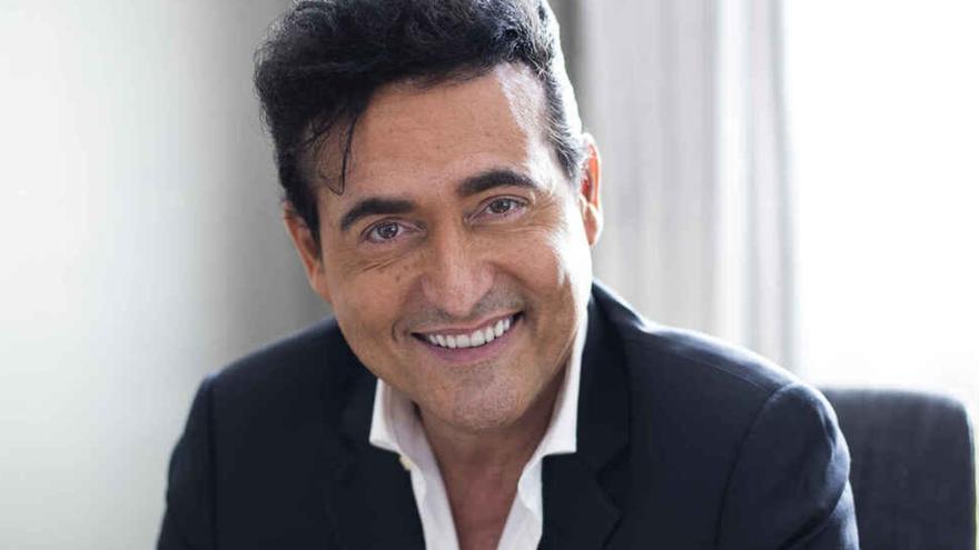 Carlos Marín, de Il Divo, murió de Covid y pudo contagiarse en Canarias