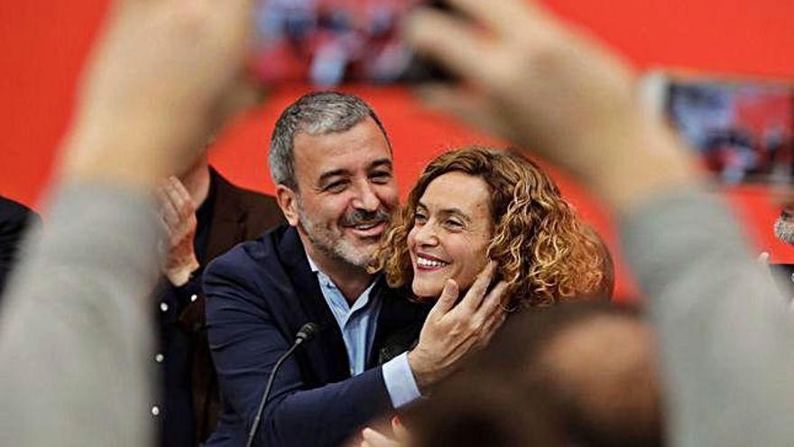 L&#039;alegria va tornar ahir a la seu dels socialistes catalans, on Collboni felicita Batet