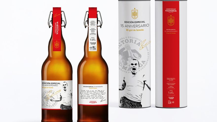Cervezas Victoria celebra el 15 aniversario del gol de Iniesta con un sorteo de 116 botellas de cerveza de edición especial