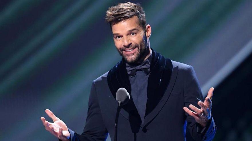 Un famoso presentador confiesa que Ricky Martin quiso coger un avión privado para conocerle