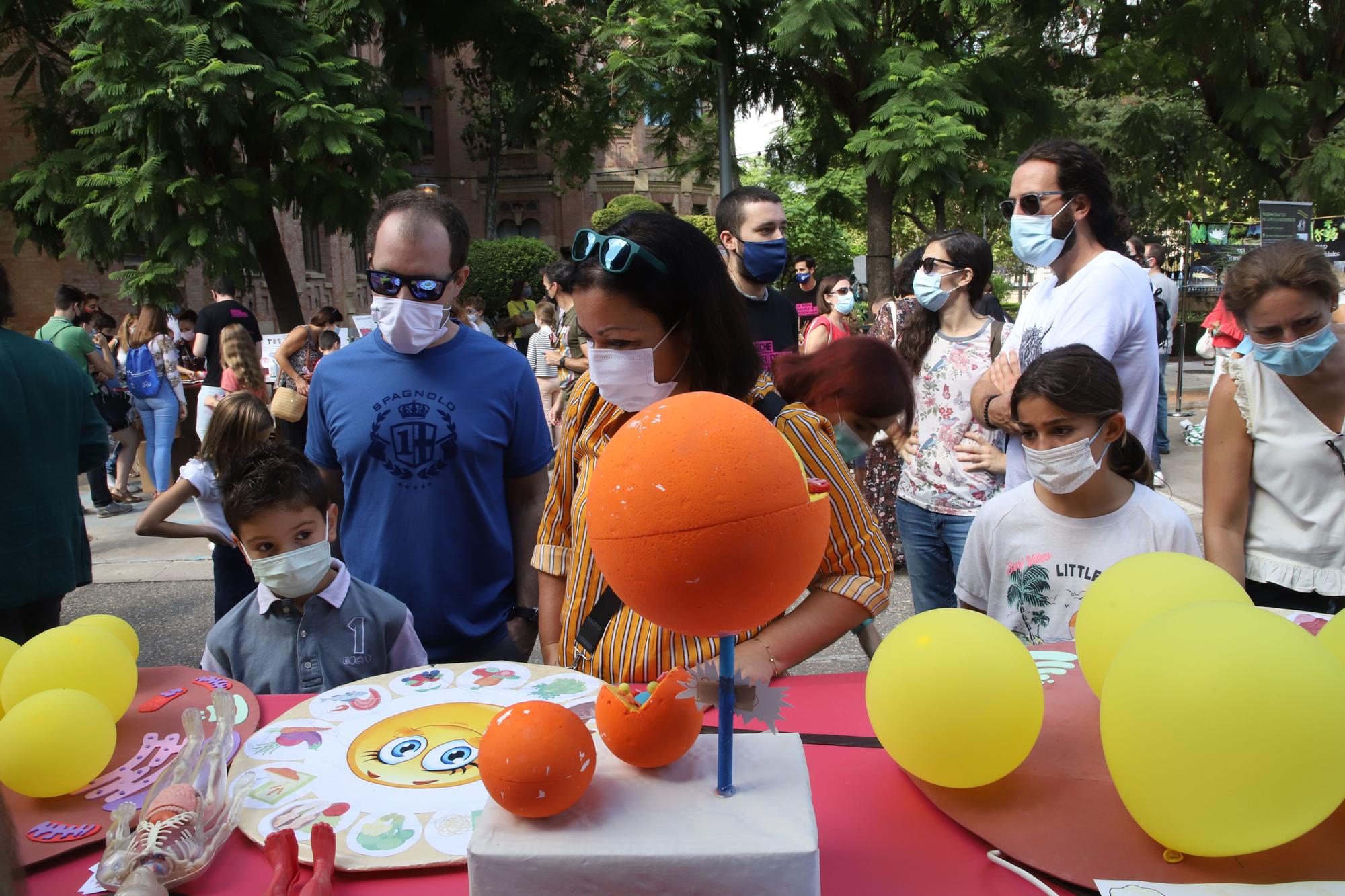 La ciencia se convierte en una fiesta infantil durante a Feria de los Ingenios