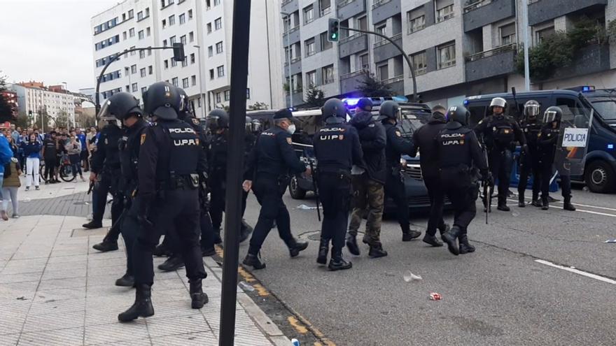 Más de 30 años de cárcel en juego: piden prisión para nueve acusados por los disturbios del derbi de 2021 en Oviedo