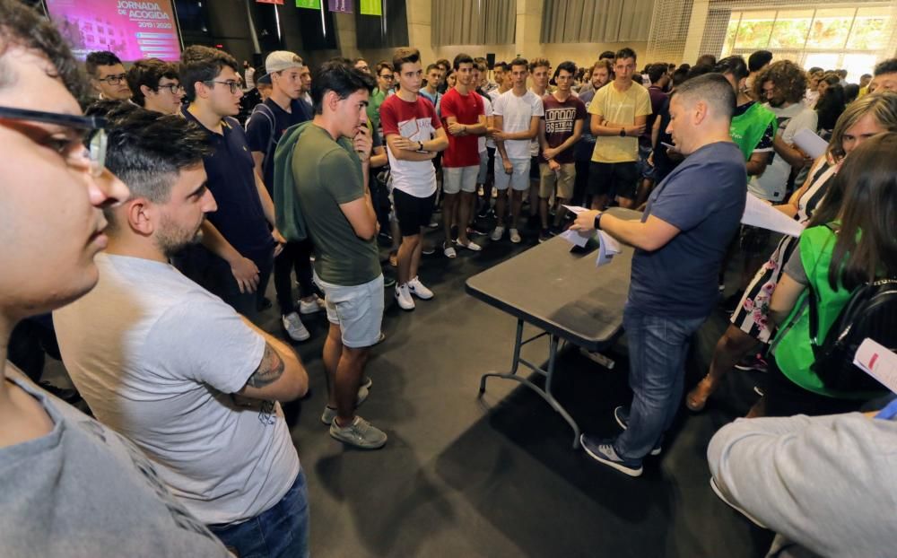 Acto de acogida en el Campus de Alcoy