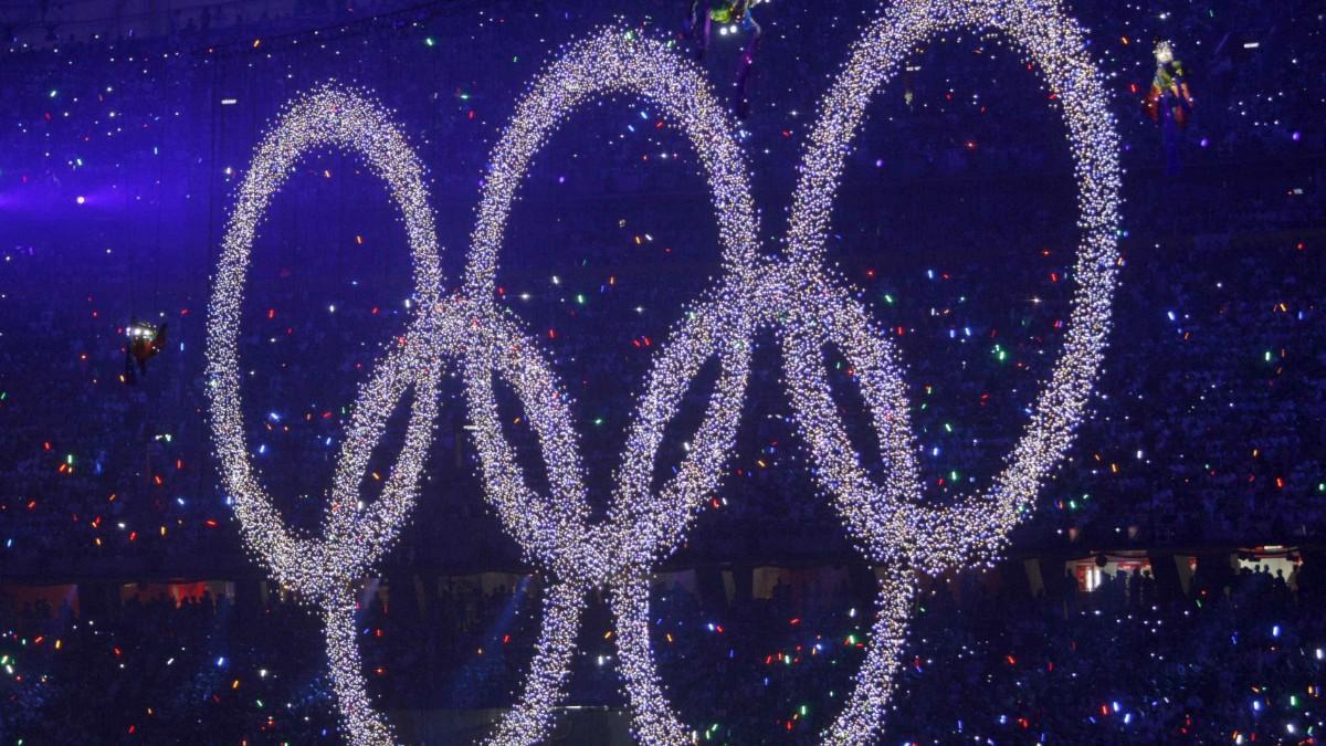 Los aros olímpicos en la ceremonia inaugural de Pekín 2008.
