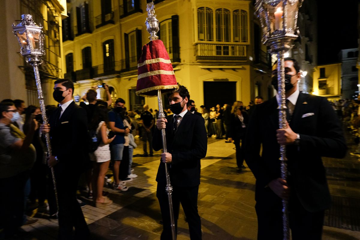 Madrugada de traslados para la veneración 'El Verbo Encarnado' en la Catedral