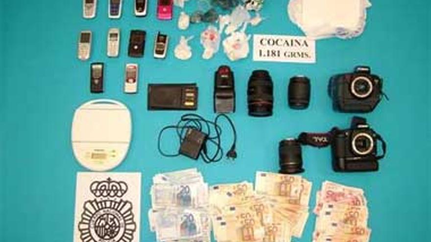 La policía desmantela una red de narcotraficantes colombianos