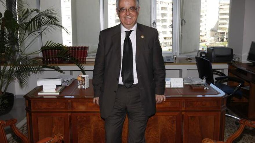 Antonio Alcalá, presidente de la Audiencia Provincial, recibió a La Opinión de Málaga en su despacho.