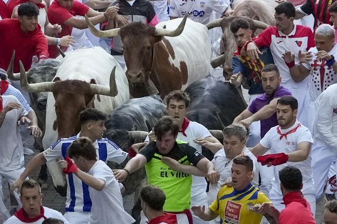 En imágenes | Segundo encierro de los Sanfermines 2026