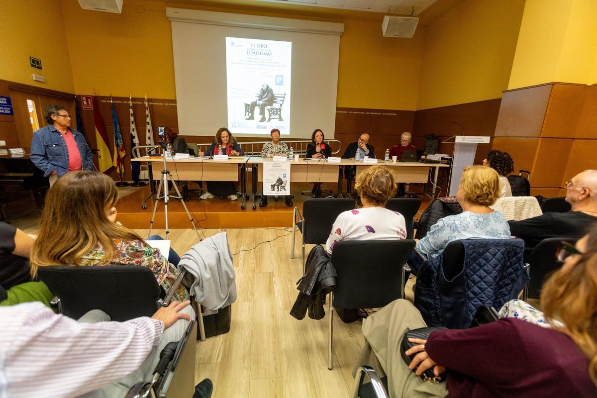La sala de conferencias de la sede universitaria de la UA en Canalejas