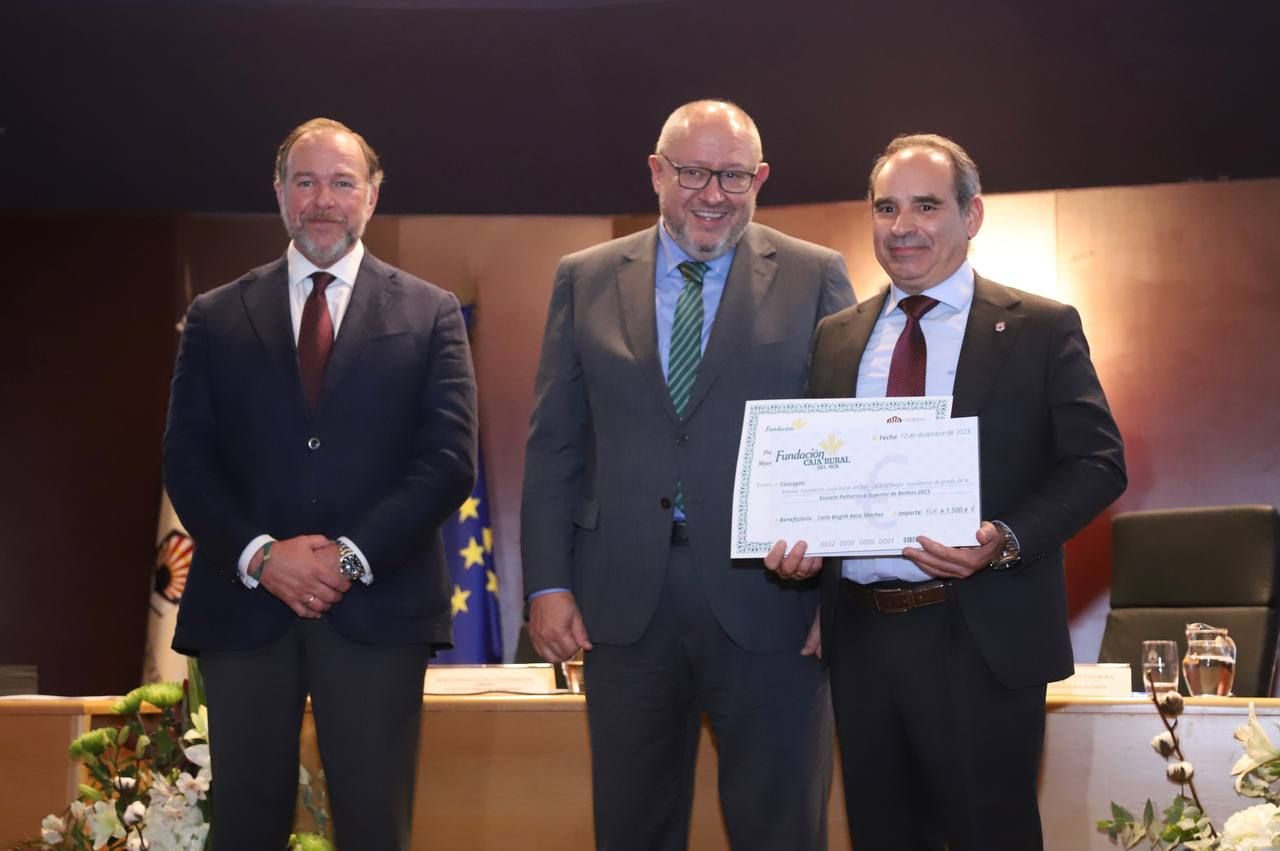 VI Premios de la Fundación Caja Rural del Sur a los mejores expedientes de Grado de la UCO, en imágenes