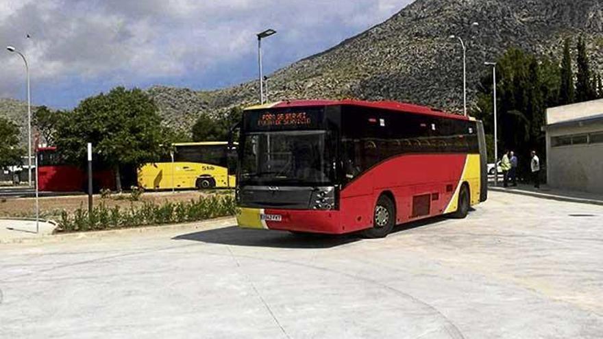 Imagen de la nueva estación de autobuses inaugurada el viernes en el Port de Pollença.