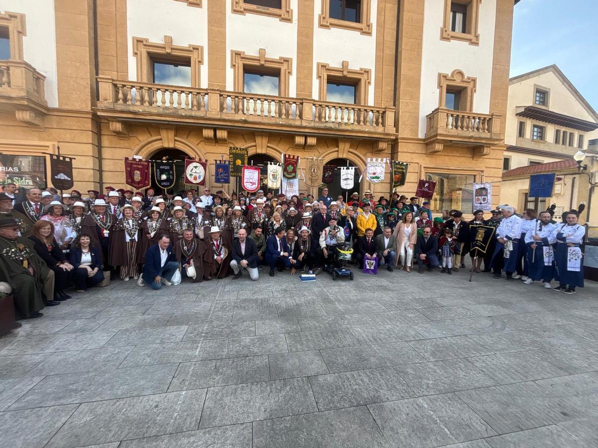 EN IMÁGENES: Pedro Morán y Joaquín Pajarón, protagonistas de les Fabes de Villaviciosa