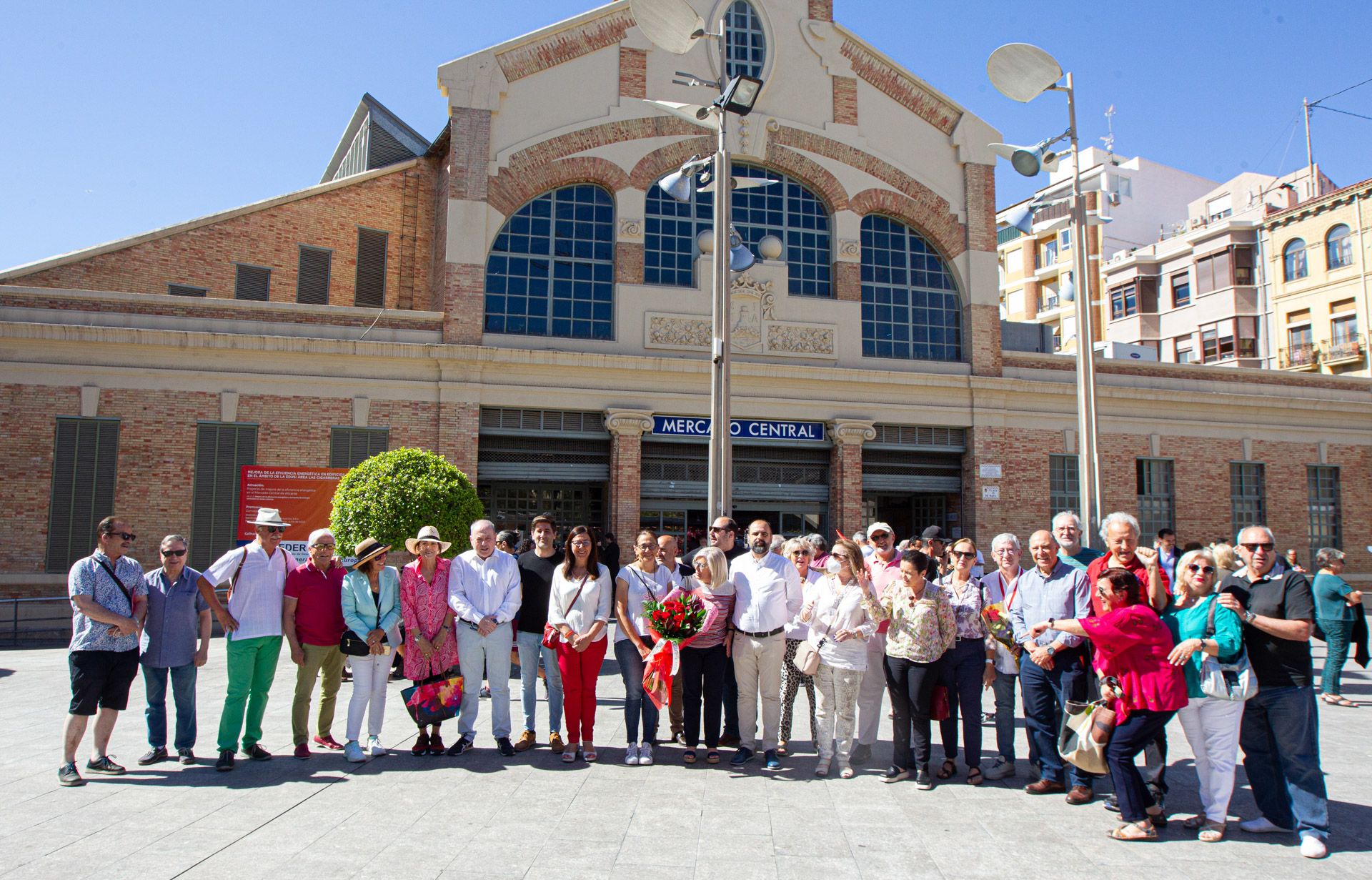 Homenaje en el 84 aniversario del bombardeo al Mercado Central de Alicante