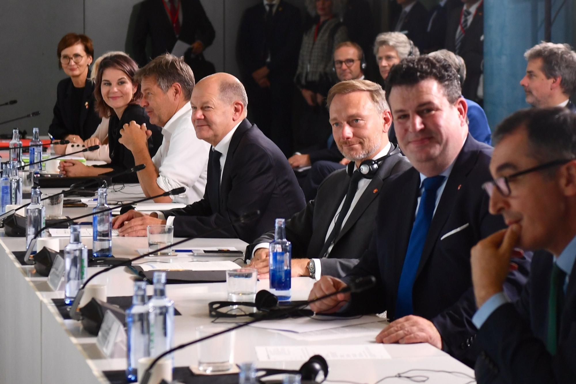 Arrancan las reuniones de la cumbre hispanoalemana de A Coruña con Sánchez, Scholtz y los ministros de ambos países