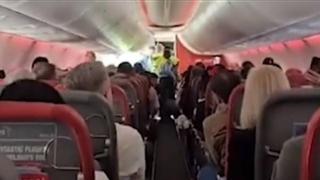 Un fumador causa graves altercados en un vuelo con destino a Tenerife