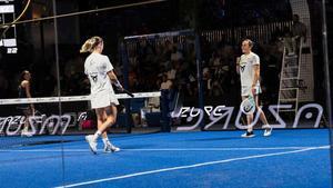 Ari Sánchez y Andrea Ustero celebran la primera final de la temporada