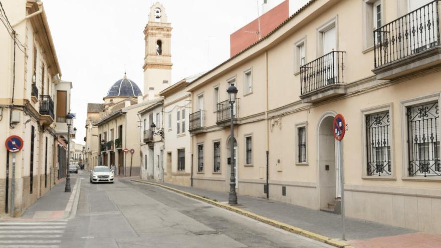 Godella inicia el reasfaltado de la calle Mayor