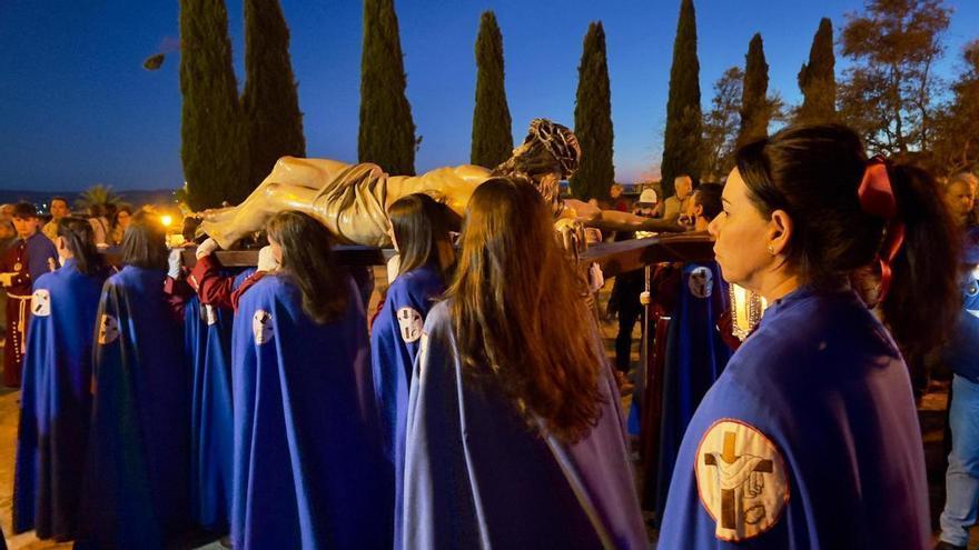 Trujillo revive en Lunes Santo una de las estampas más solemnes de su Semana Santa
