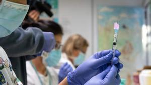 Un estudi alerta de la necessitat que les persones de més de 65 es vacunin contra el pneumococ