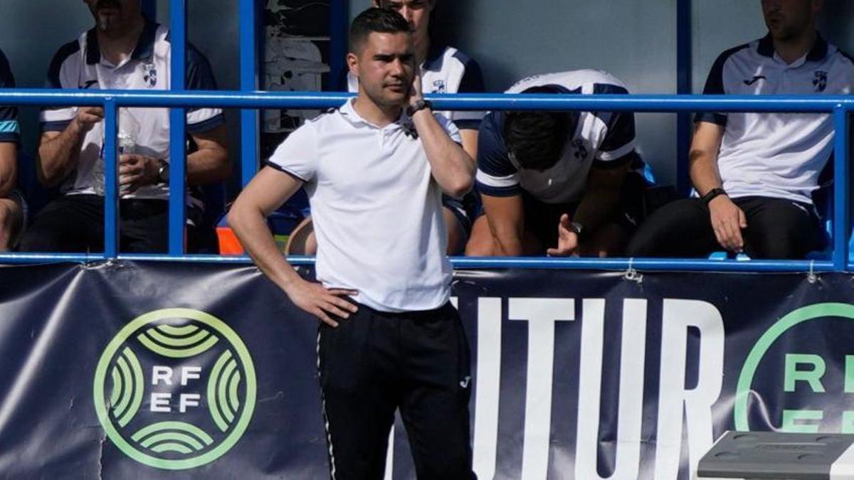 Oji, entrenador del Villaralbo, | J. L. F.