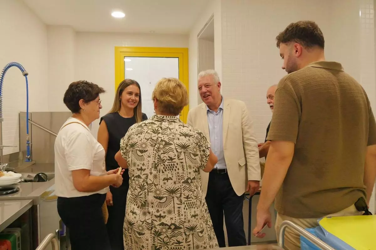 El colegio Rosario Pérez de la Vall d'Uixó inicia una nueva etapa en un edificio totalmente reconstruido tras 30 años de reivindicaciones