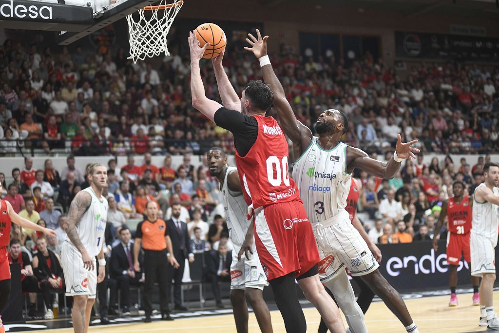 Todas las imágenes de la semifinal de la Supecopa entre el UCAM Murcia y el Unicaja